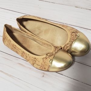 Cork Vionic flats